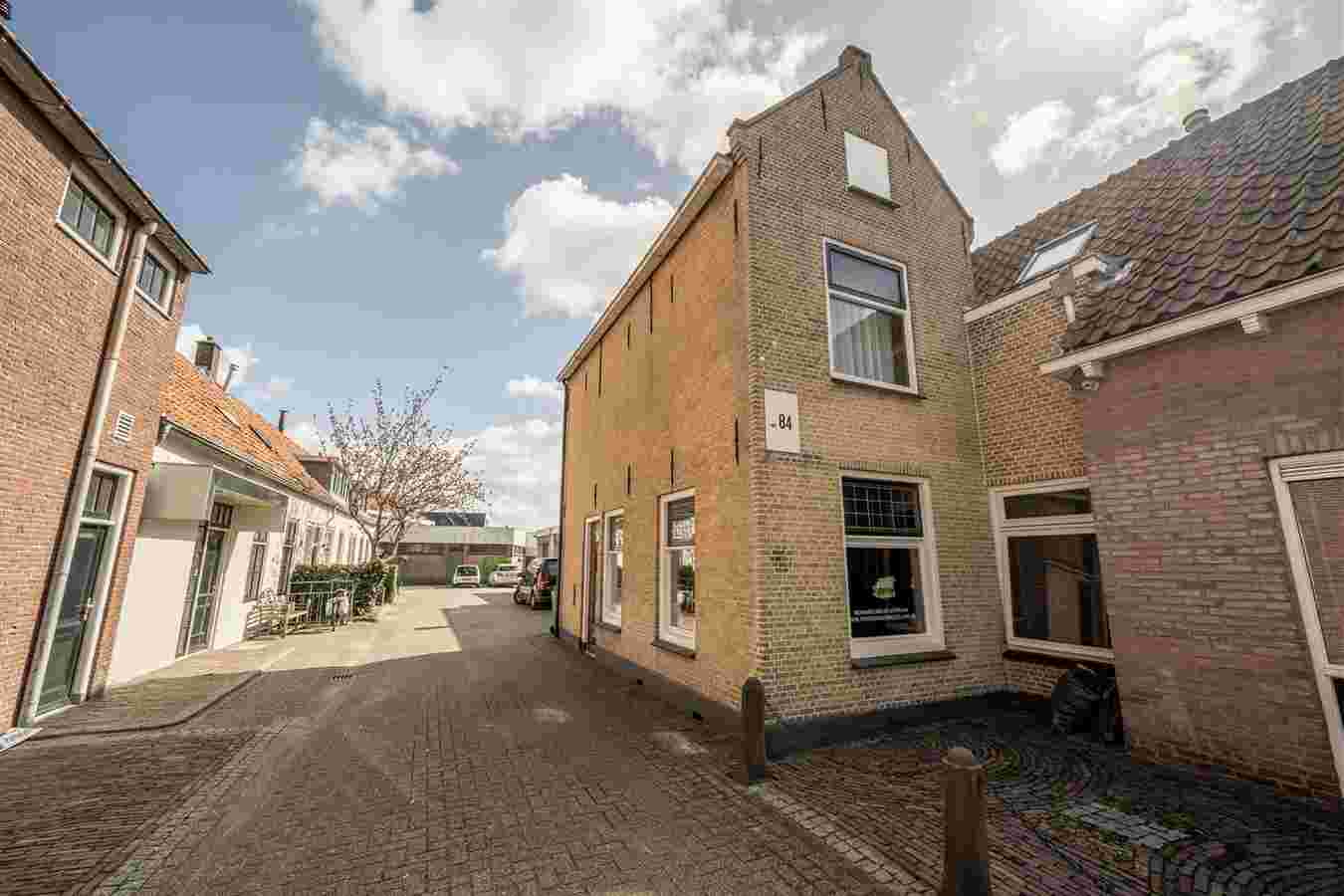 Oost-Voorstraat 84