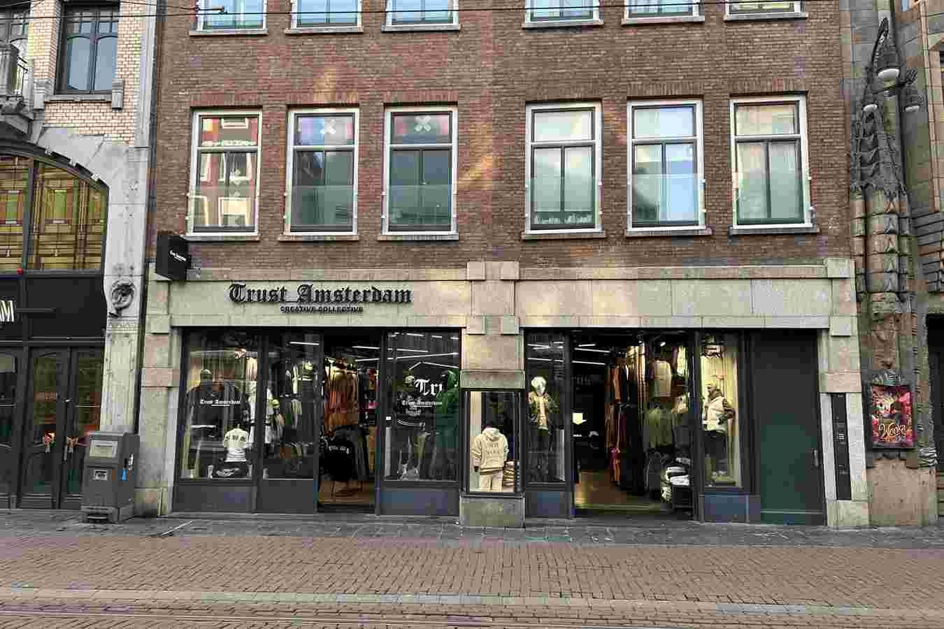 Reguliersbreestraat 30-32