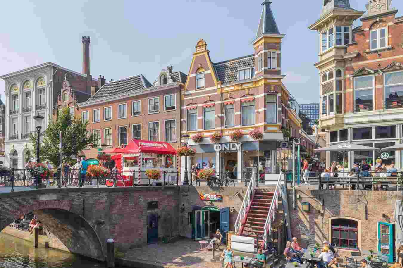 Oudegracht 105