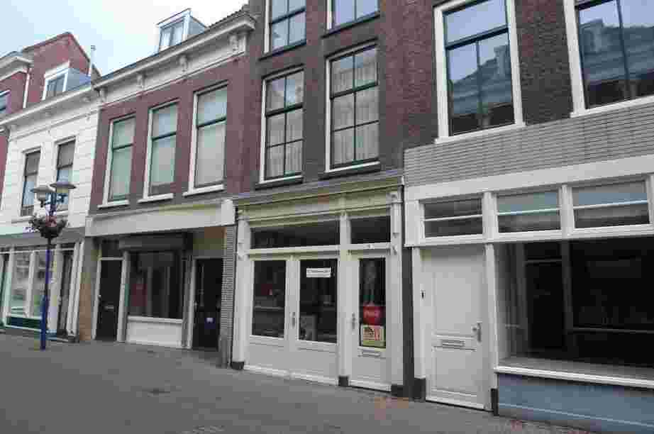 Hoogstraat 79