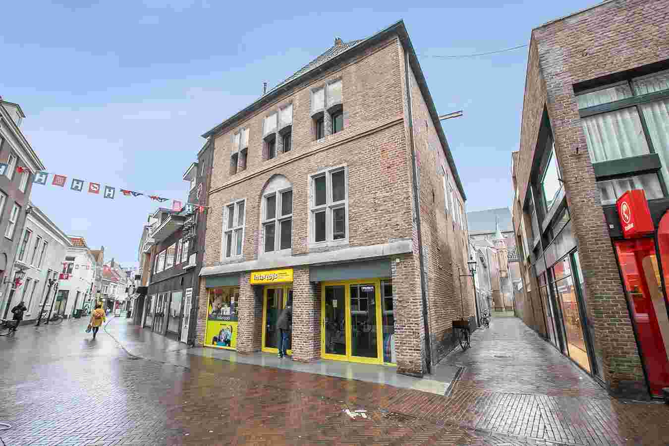 Donkerstraat 37