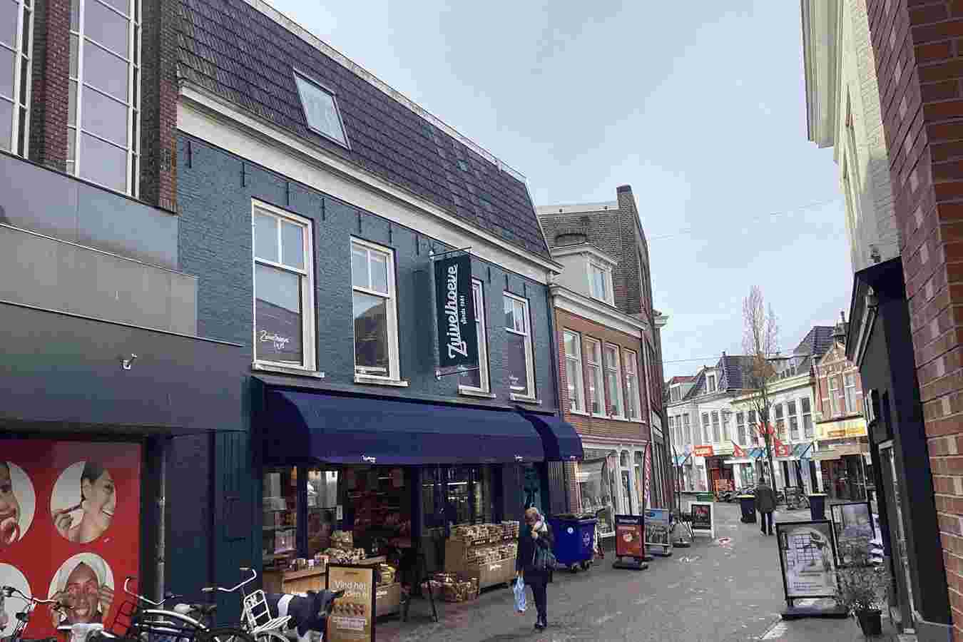 Kruizebroederstraat 44