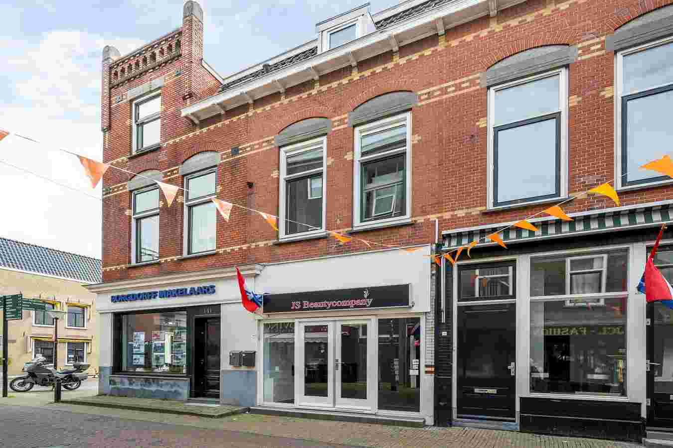 Hoogstraat 143