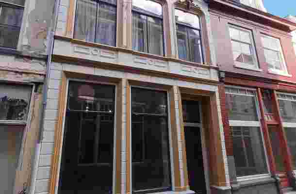 Grote Overstraat 11