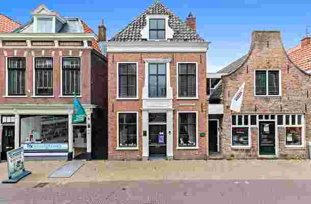 Herenstraat 141-143